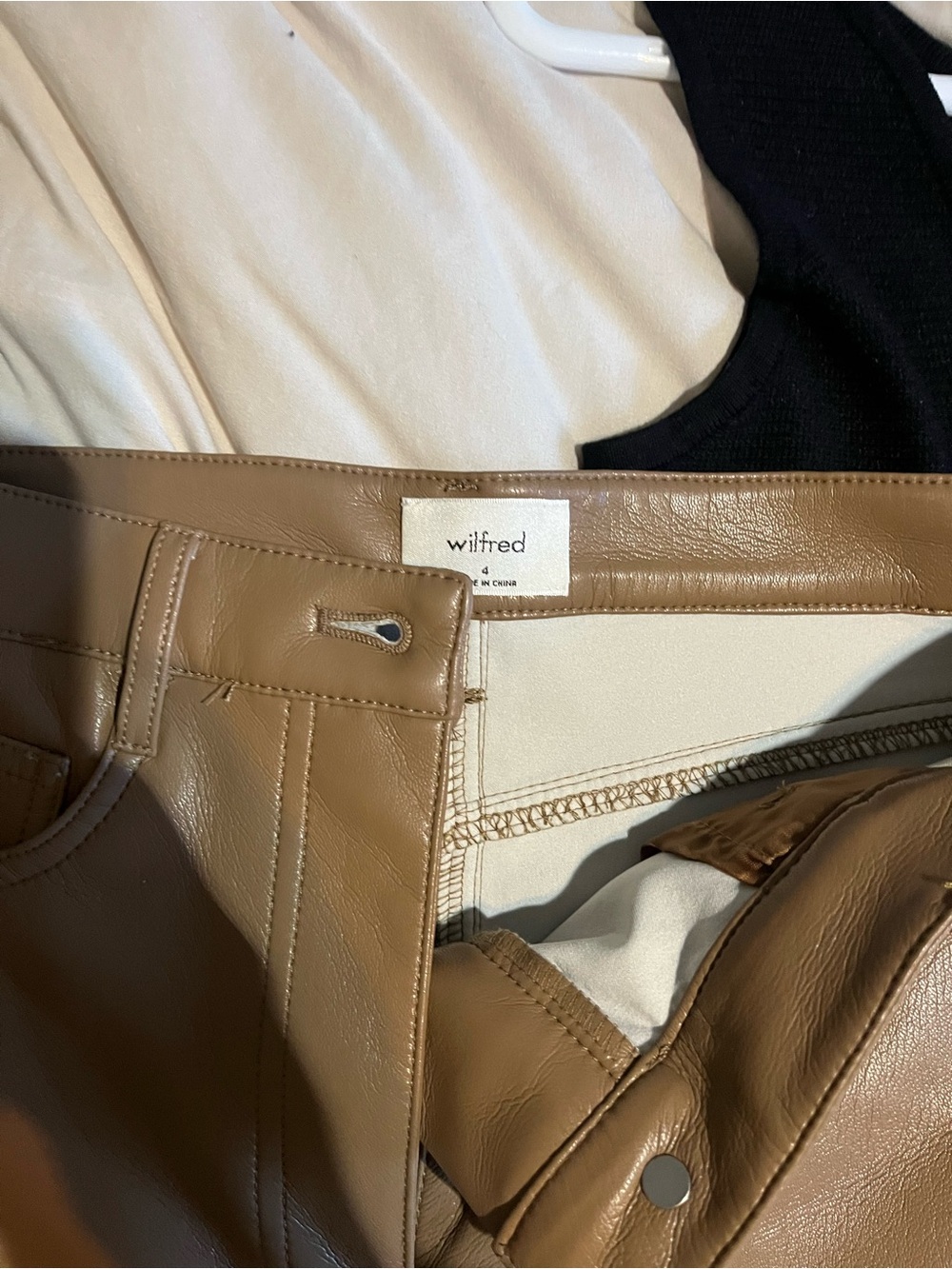 Wilfred Melina Cropped Faux Leather Pants in Camel